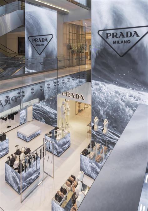 prada printemps paris|tripadvisor printemps.